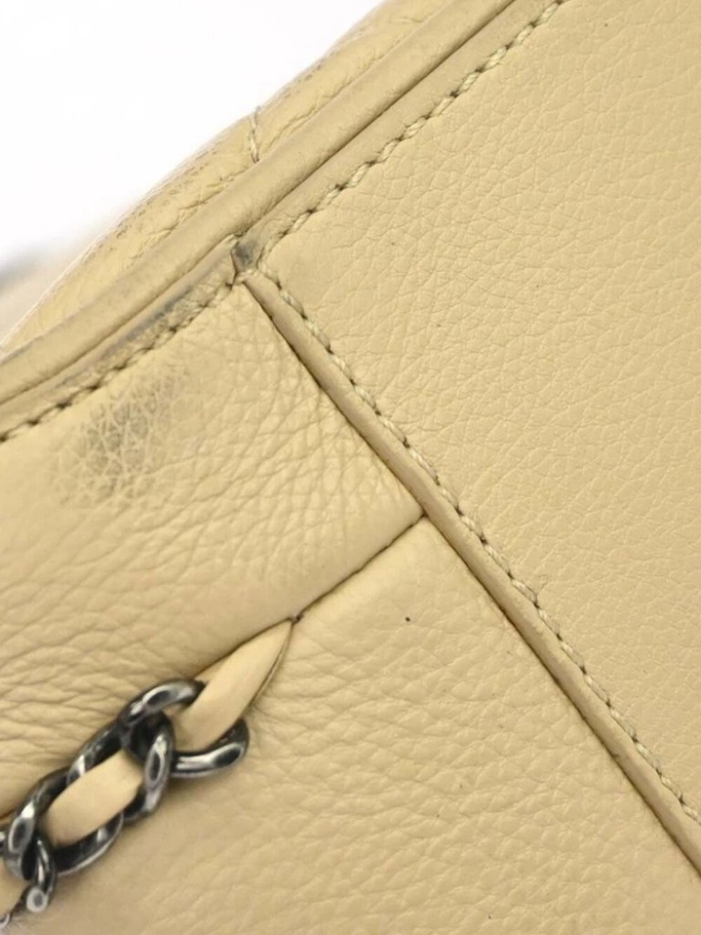 Chanel Beige Calfskin Chain Handbag - Picture 4 of 13